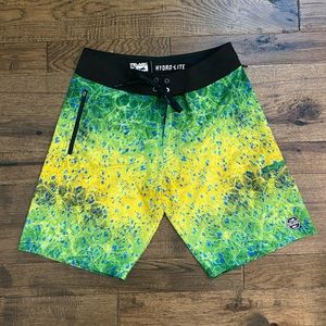 Mens Pelagic Hydro-lite Board shorts - size 30